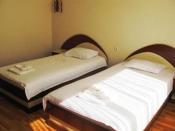 Фото номера Двухместный номер с 2 отдельными кроватями Отель Hotel Nakra г. Radnevo 14